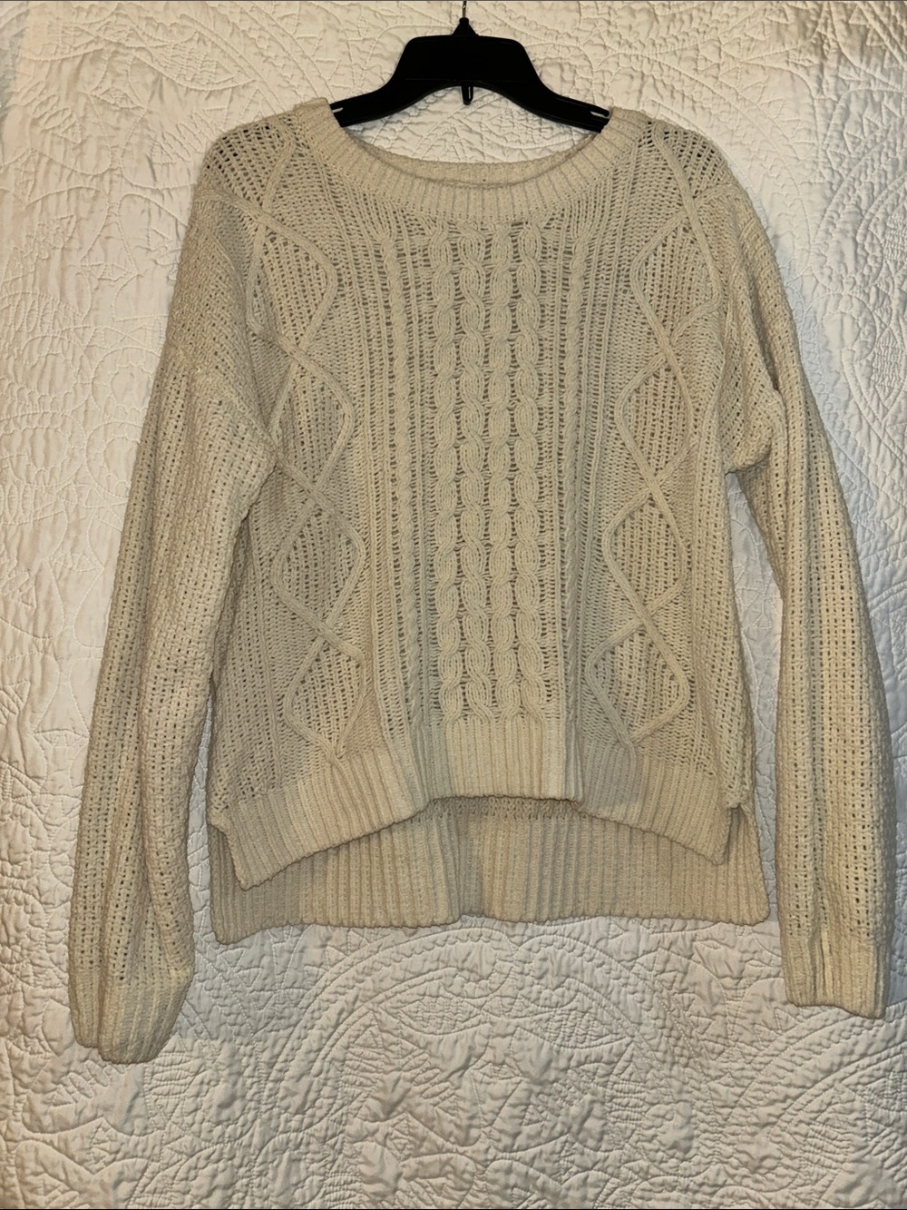 SO Cream Cable Knit Crewneck Sweater